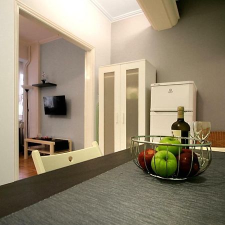 Luxury Flat In Kolonaki, 3' Metro Leilighet Athen Eksteriør bilde