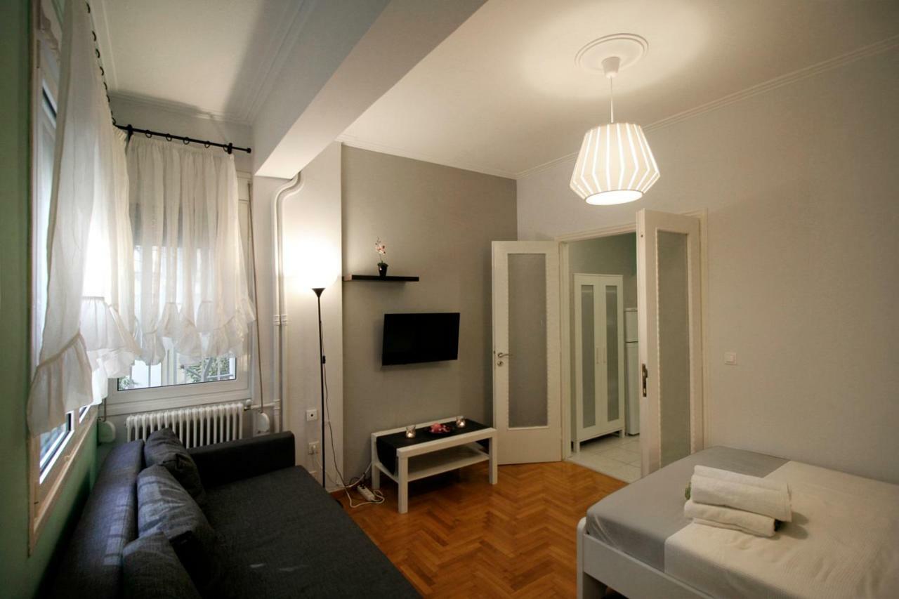 Luxury Flat In Kolonaki, 3' Metro Leilighet Athen Eksteriør bilde
